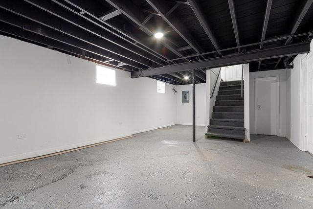 353 W 15th Place, Chicago Heights, IL 60411