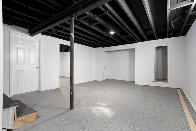 353 W 15th Place, Chicago Heights, IL 60411
