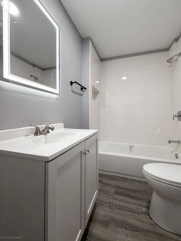 353 W 15th Place, Chicago Heights, IL 60411