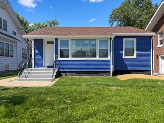 353 W 15th Place, Chicago Heights, IL 60411