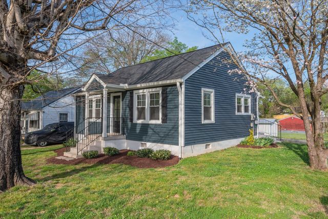 306 Crossover St, Columbia, TN 38401