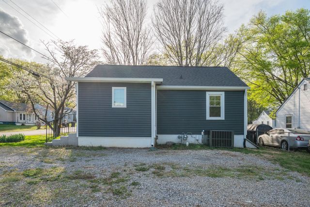 306 Crossover St, Columbia, TN 38401