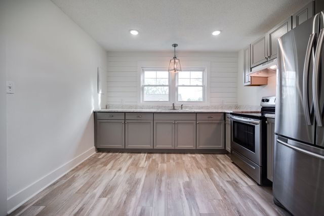 306 Crossover St, Columbia, TN 38401