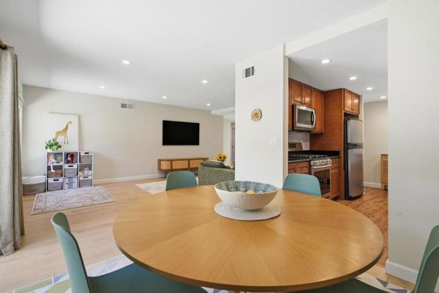 1256 Rainier Avenue, Pacifica, CA 94044