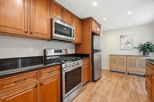 1256 Rainier Avenue, Pacifica, CA 94044