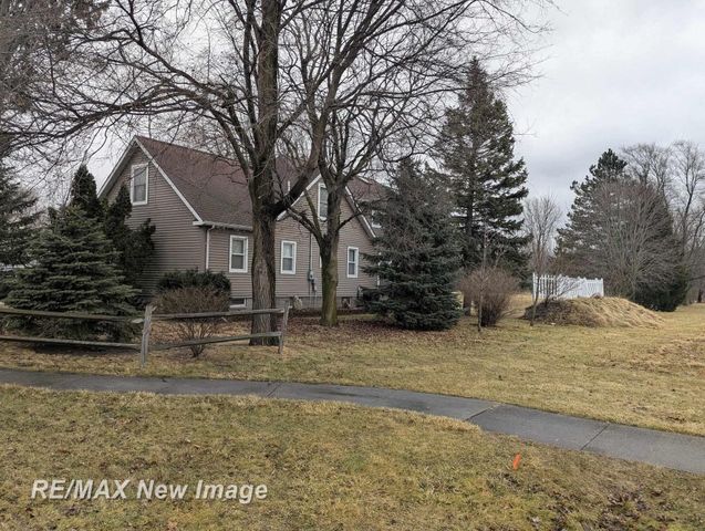 2385 Mccarty Road, Saginaw, MI 48603