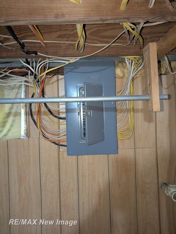 2385 Mccarty Road, Saginaw, MI 48603