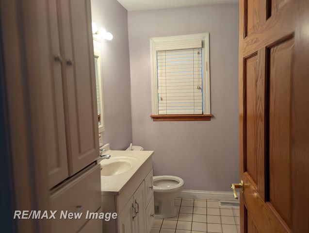 2385 Mccarty Road, Saginaw, MI 48603