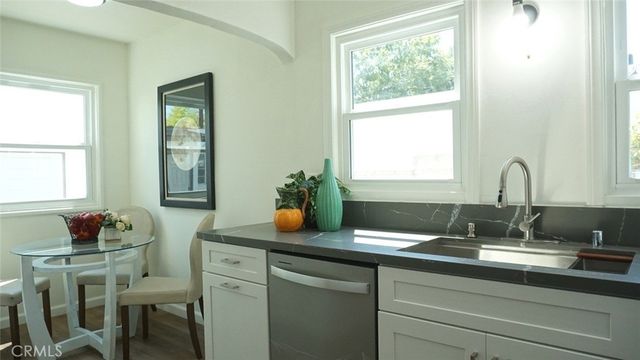 422 S Sycamore Avenue, Los Angeles, CA 90036