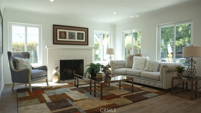 422 S Sycamore Avenue, Los Angeles, CA 90036