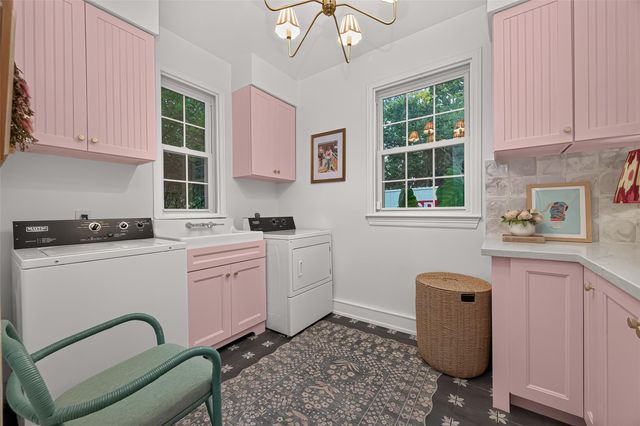 38 N Longspur Drive, The Woodlands, TX 77380
