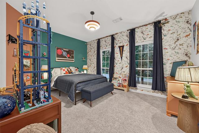 38 N Longspur Drive, The Woodlands, TX 77380