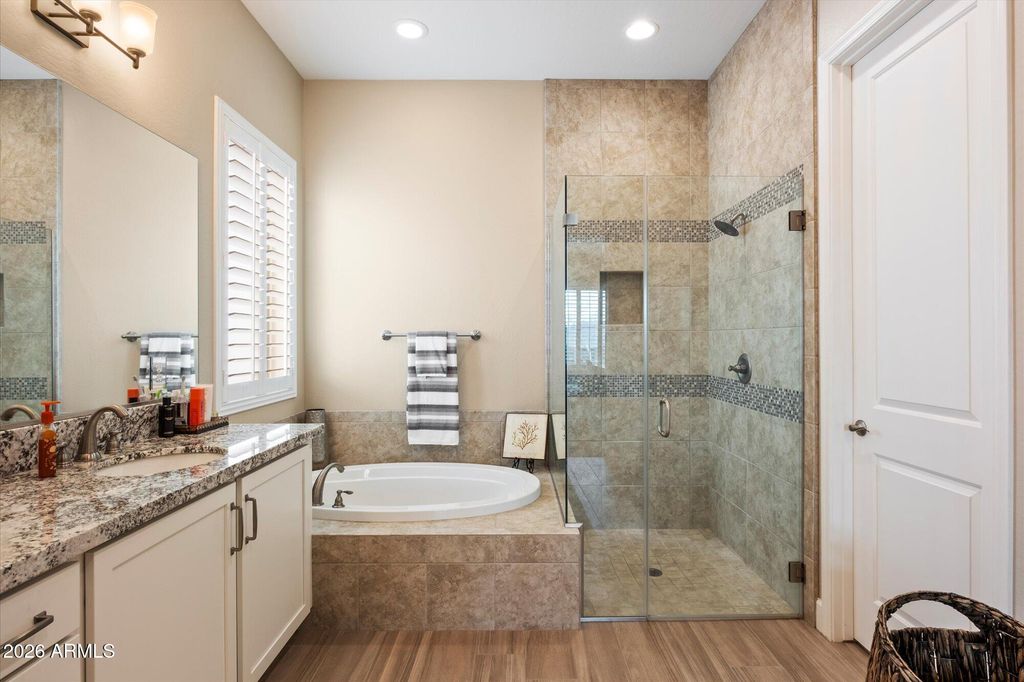 Image 11 of property listing at 12363 W GILIA Way, Peoria, AZ 85383