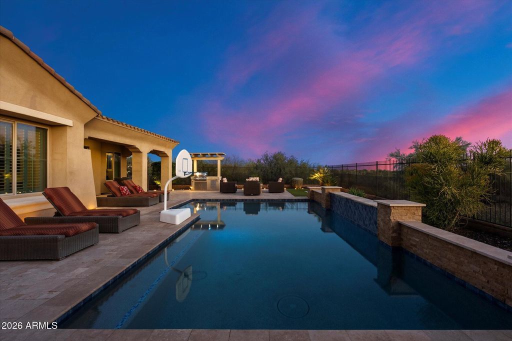 Image 30 of property listing at 12363 W GILIA Way, Peoria, AZ 85383