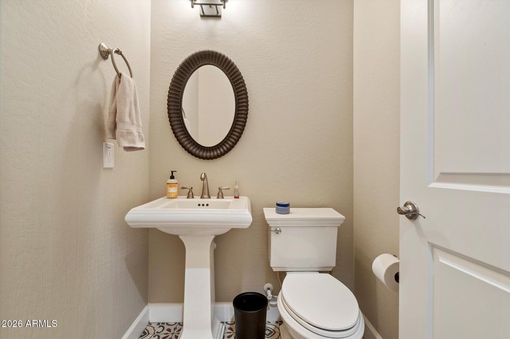 Image 37 of property listing at 12363 W GILIA Way, Peoria, AZ 85383