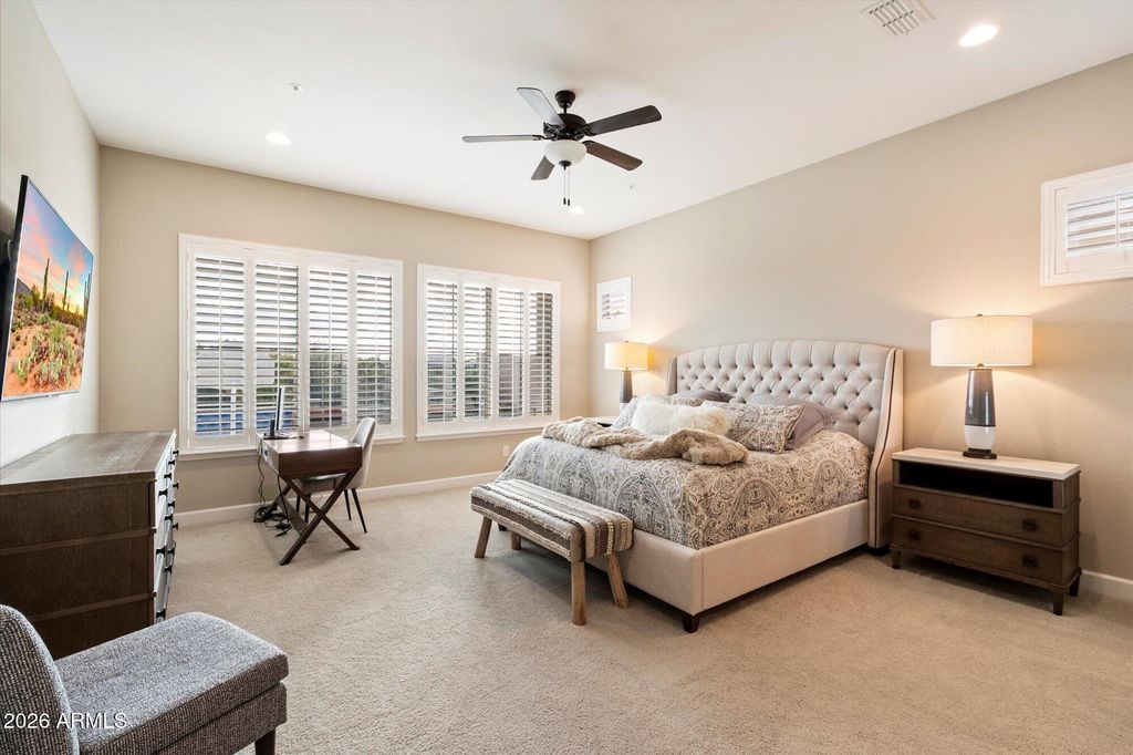 Image 8 of property listing at 12363 W GILIA Way, Peoria, AZ 85383