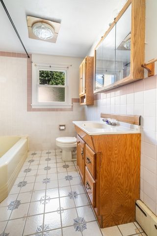 45 Indian Hill Rd, Worcester, MA 01606