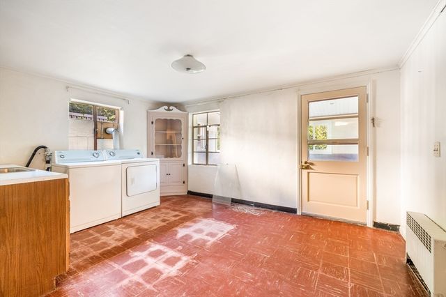 45 Indian Hill Rd, Worcester, MA 01606