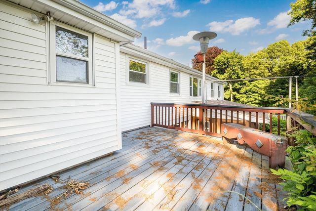 45 Indian Hill Rd, Worcester, MA 01606