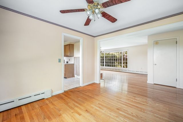 45 Indian Hill Rd, Worcester, MA 01606