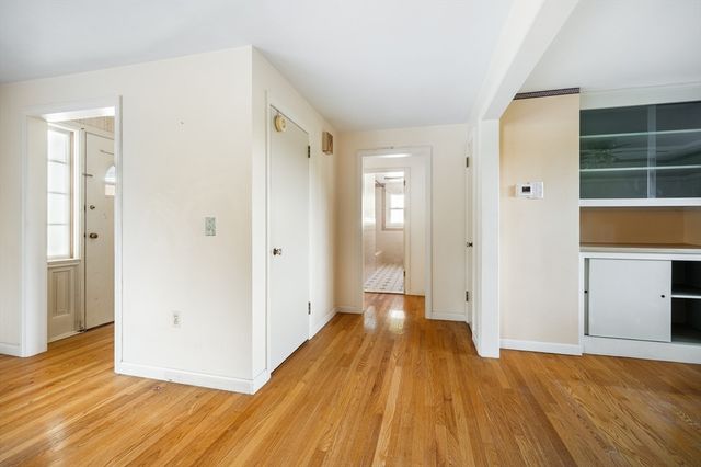 45 Indian Hill Rd, Worcester, MA 01606