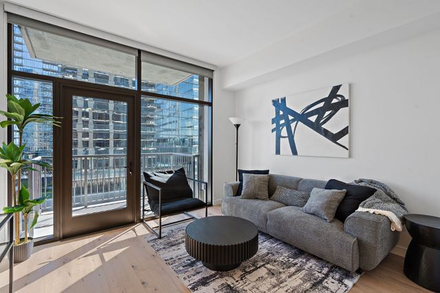 1212 Demonbreun St Apt 806, Nashville, TN 37203
