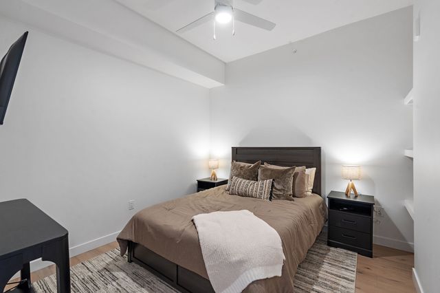 1212 Demonbreun St Apt 806, Nashville, TN 37203