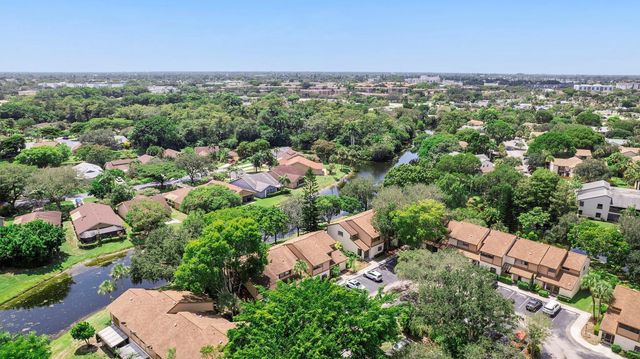 3051 NW 48th Avenue 808, Coconut Creek, FL 33063