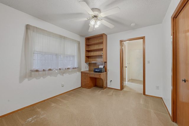 207 Trailwood Drive, Euless, TX 76039