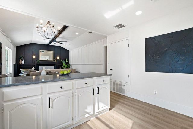 234 Woodcreek DR, Wimberley, TX 78676