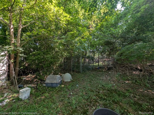 1750 N Hix Road, Westland, MI 48185