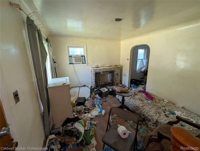 1750 N Hix Road, Westland, MI 48185