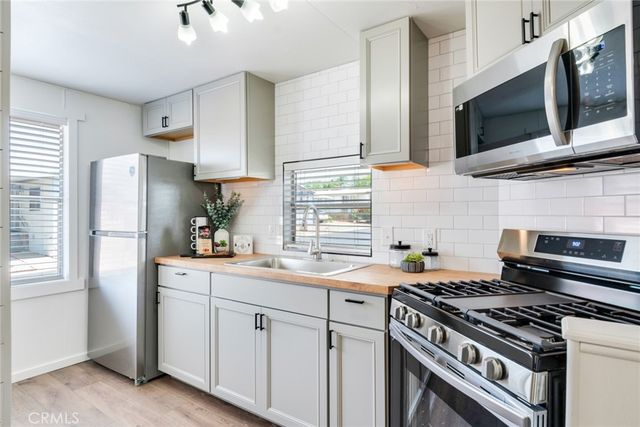 975 California 72, Calimesa, CA 92320
