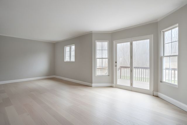 23 Fawnwood Road, Newtown, CT 06482