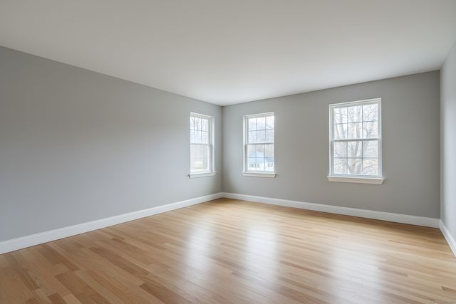 23 Fawnwood Road, Newtown, CT 06482