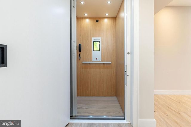 252 GATE ST, Philadelphia, PA 19128