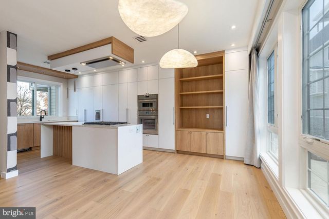 252 GATE ST, Philadelphia, PA 19128