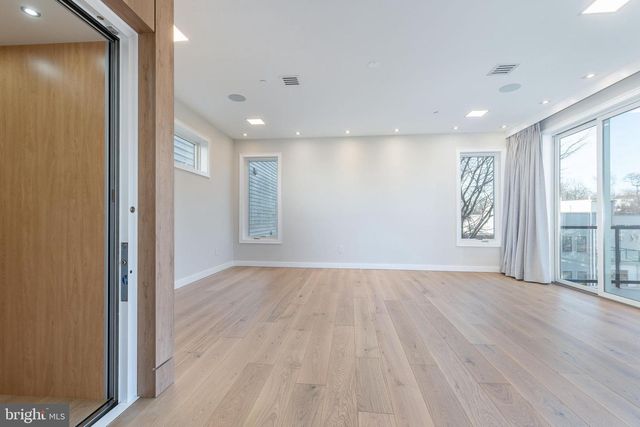 252 GATE ST, Philadelphia, PA 19128