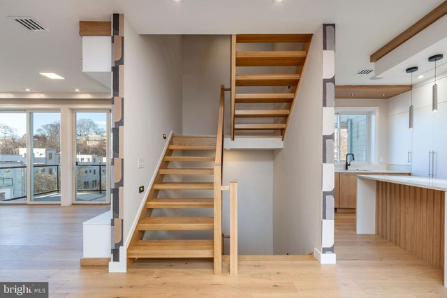 252 GATE ST, Philadelphia, PA 19128