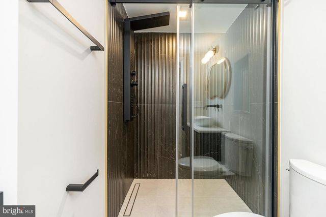 252 GATE ST, Philadelphia, PA 19128