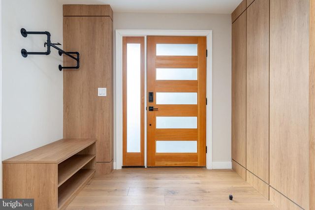 252 GATE ST, Philadelphia, PA 19128