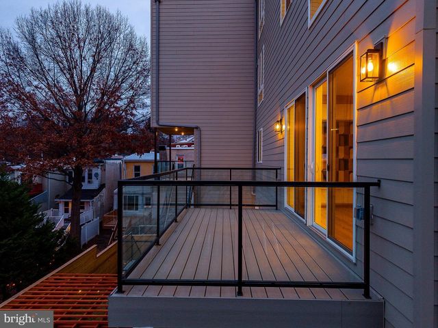 252 GATE ST, Philadelphia, PA 19128