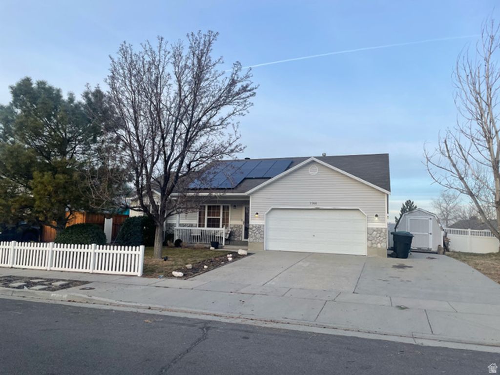 7768 W MOLLY DR, Magna, UT 84044