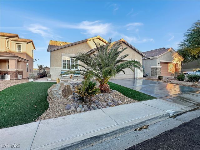 1004 Crescent Falls Street, Henderson, NV 89011