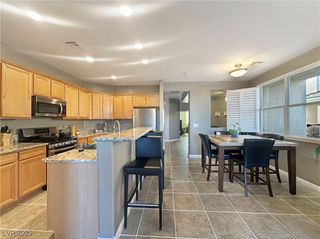 1004 Crescent Falls Street, Henderson, NV 89011