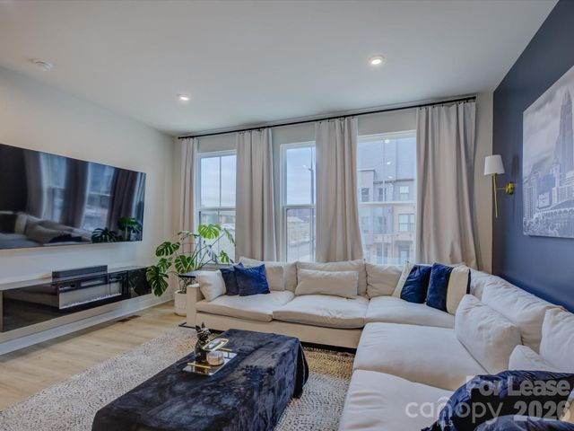 6112 Station Crossing Avenue, Charlotte, NC 28217