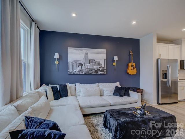 6112 Station Crossing Avenue, Charlotte, NC 28217