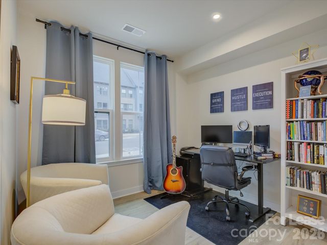 6112 Station Crossing Avenue, Charlotte, NC 28217