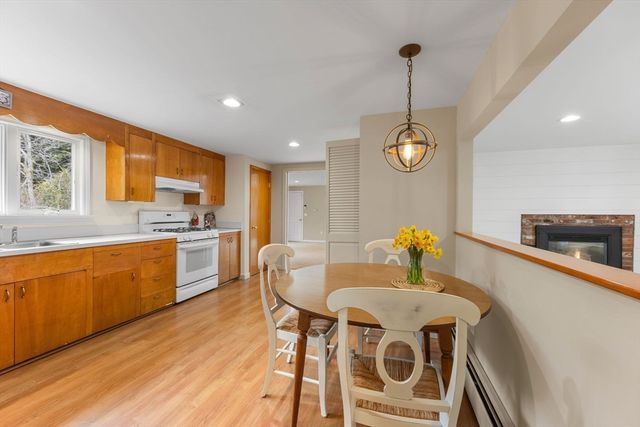 61 Oak Hill Rd, Chatham, MA 02633