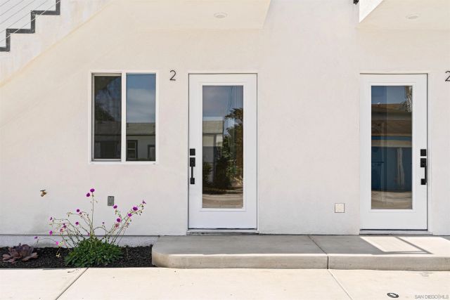 1953 Emerald St, San Diego, CA 92109